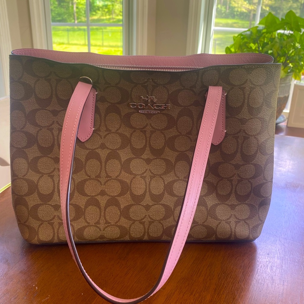 Authentic coach purse